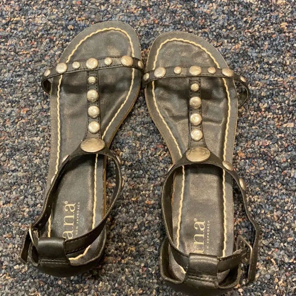 A.N.A Studded Sandalsโsz. 7.5